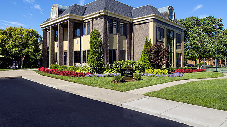 Leasing Center