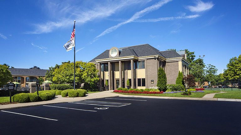 Leasing Center