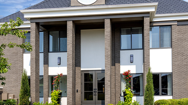 Leasing center entrance